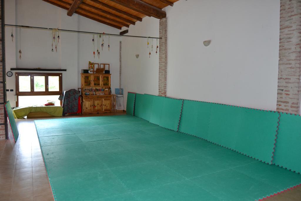 ホテルAgriturismo Ca Del Buco Monte San Giovanni  エクステリア 写真