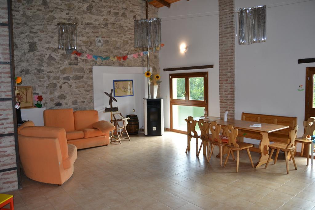 ホテルAgriturismo Ca Del Buco Monte San Giovanni  エクステリア 写真